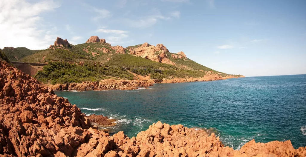 Tourisme dans le Var depuis le Camping 5 étoiles Domaine de la Bergerie à Roquebrune-sur-Argens.